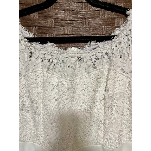 Lace Boatneck Fishtail Dress- Size 14-16 - Picture 6 of 11